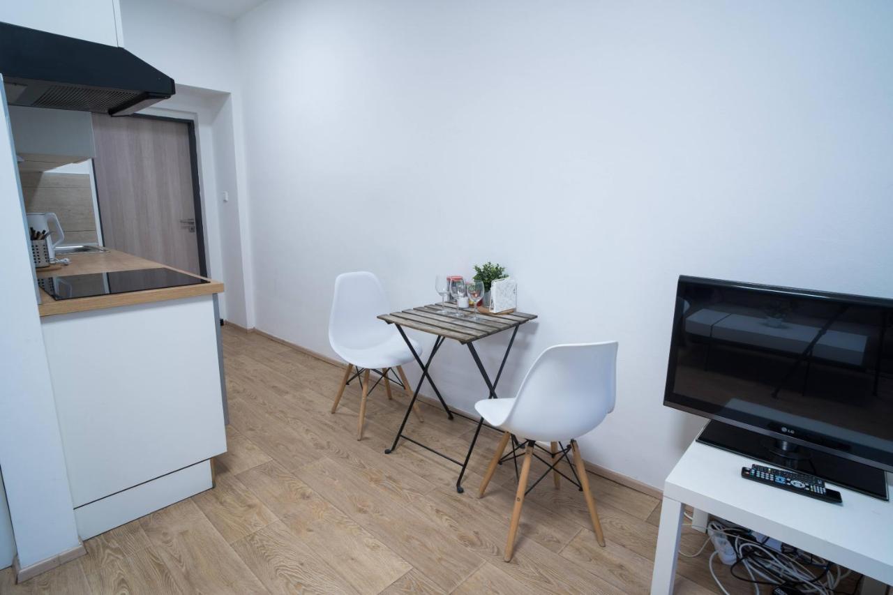Haas Apartments Downtown With Parking Brno Luaran gambar